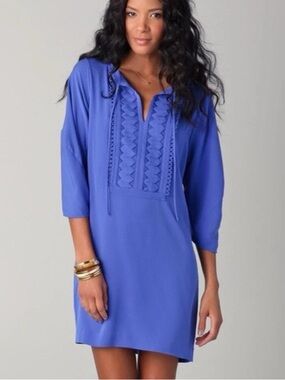 NWT DVF Silk Periwinkle Blue Iliana Shift Dress, Size 2